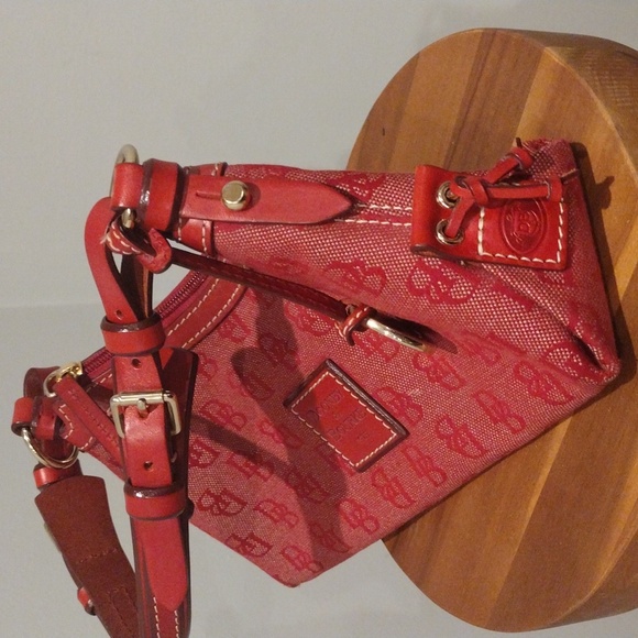 Dooney & Bourke Hobo Shoulder Bag Signature 1975 Red Leather Purse - Picture 9 of 16